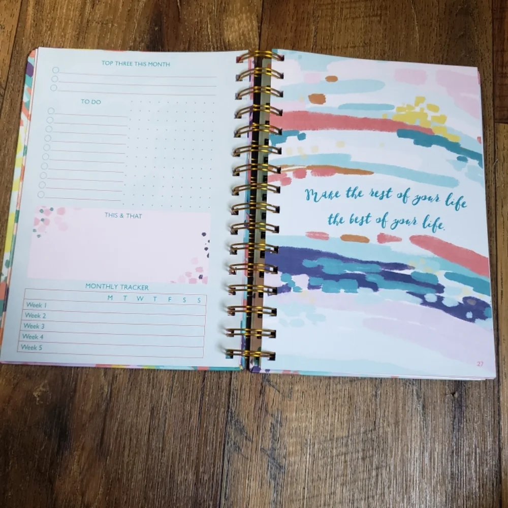Find The Good In Everyday Undated Planner with Motivatonal Quotes & Stickers
